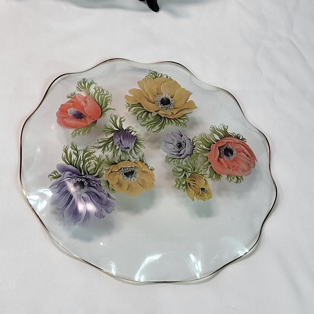 Chance Glass Anemone Floral 8" Luncheon Plates Set of 4 Scallop Edge Gold Rim - Picture 8 of 16